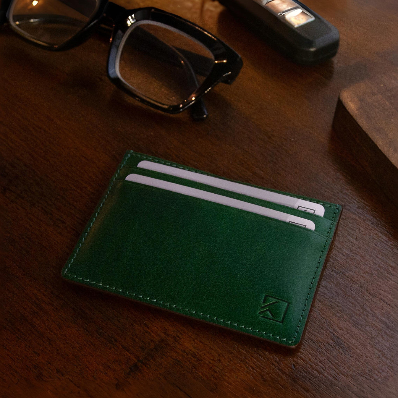Premium Minimalist Slim Card Holder Wallet - Evergreen