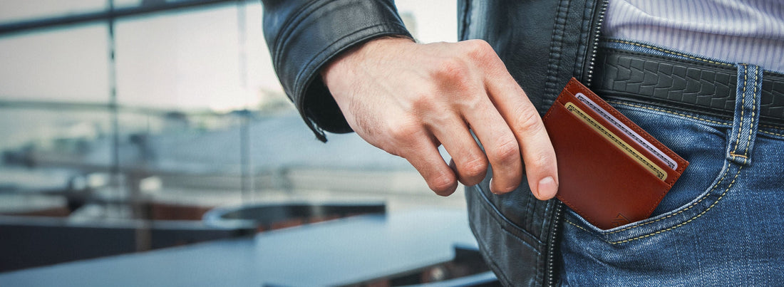 Why the Modern Man No Longer Needs a Bulky Wallet